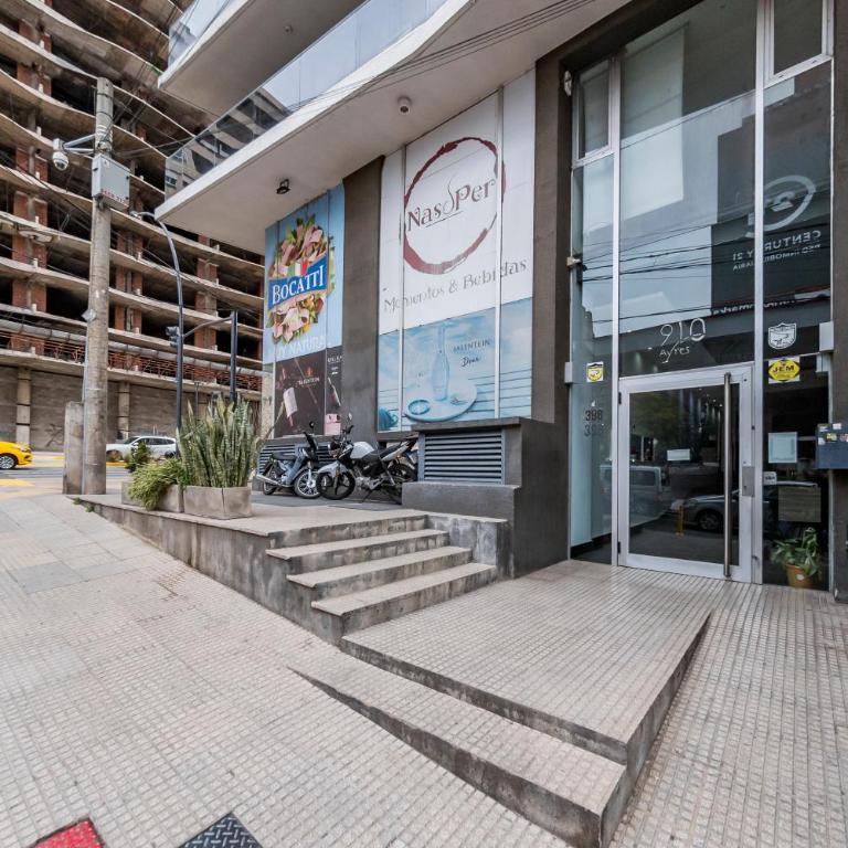 Espacioso departamento de 2 dormitorios con una vista increíble - Two-Bedroom Apartment - 46