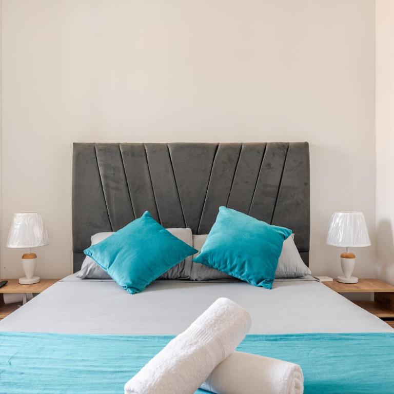 Apto playa el rodadero - Three-Bedroom Apartment - 17