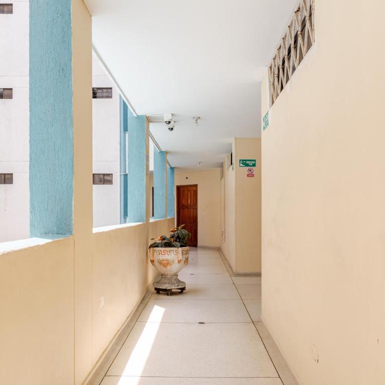 Apto playa el rodadero - Three-Bedroom Apartment - 29