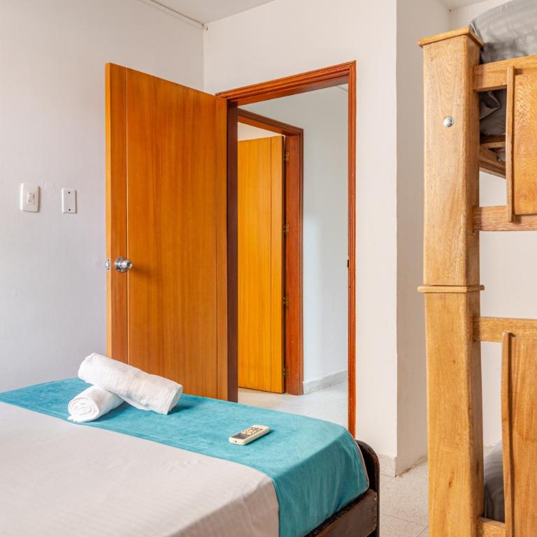Apto playa el rodadero - Three-Bedroom Apartment - 23