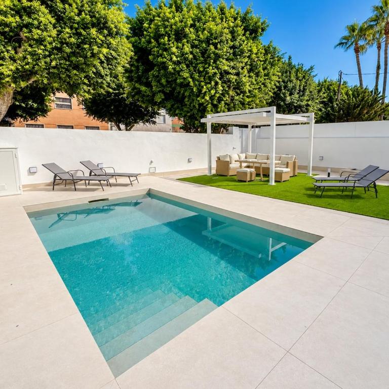 Villa Jardín con piscina privada, playa a 300 metros, 8 pax - Villa with Private Pool - 9