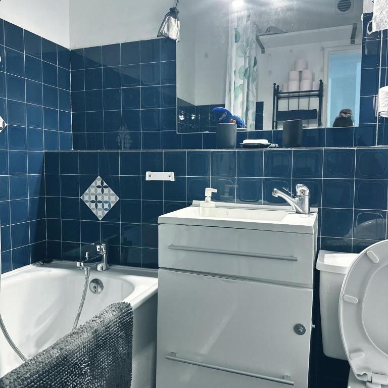 Renovated loft Harbor & beach within walking distance AC Wi-Fi - Apartment mit 2 Schlafzimmern - 28