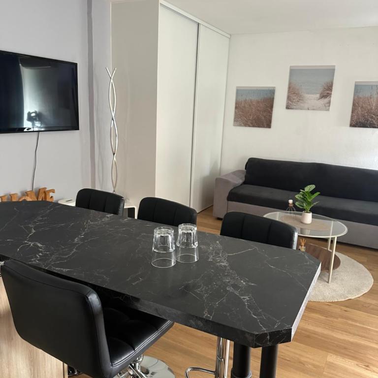 Renovated loft Harbor & beach within walking distance AC Wi-Fi - Apartment mit 2 Schlafzimmern - 7