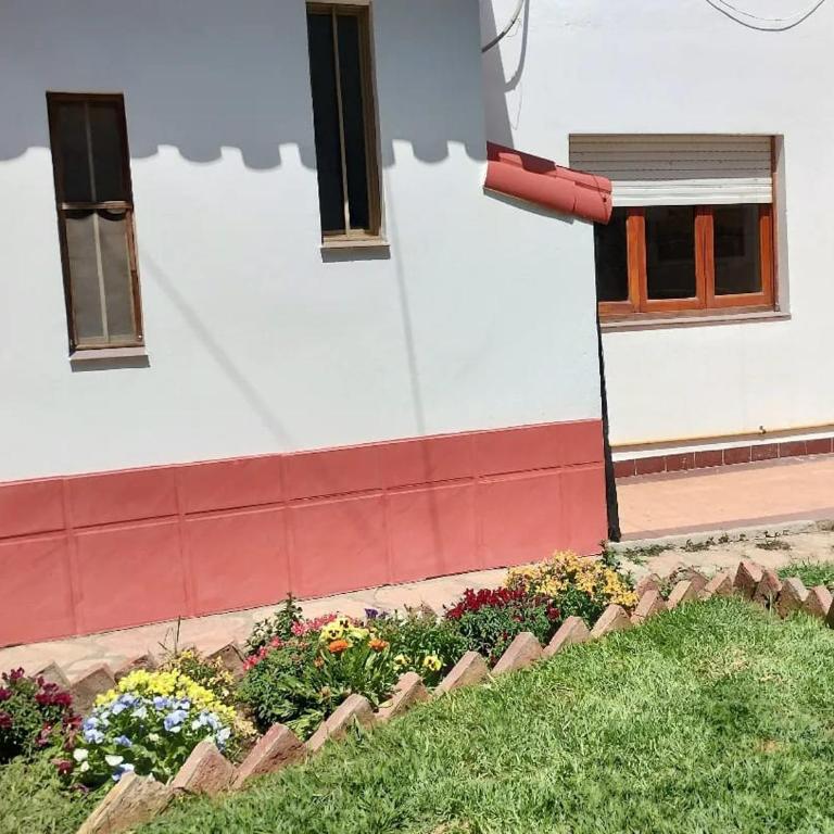 Eluney Temporary rental house in La Falda, Córdoba - Two-Bedroom House - 3