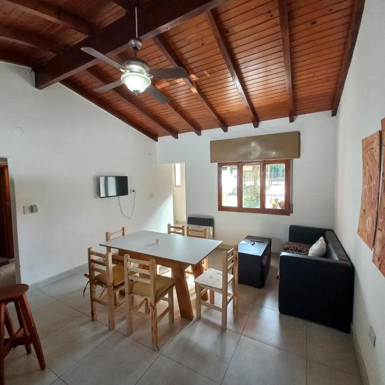 Eluney Temporary rental house in La Falda, Córdoba - Two-Bedroom House - 19