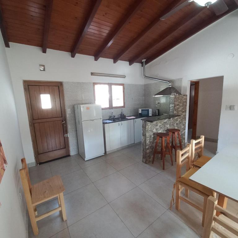 Eluney Temporary rental house in La Falda, Córdoba - Two-Bedroom House - 32