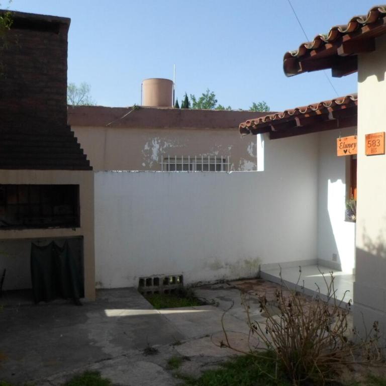 Eluney Temporary rental house in La Falda, Córdoba - Two-Bedroom House - 6