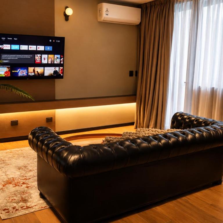 Radisson Red Funes - Suite con cama extragrande y bañera de hidromasaje - No fumadores - 4