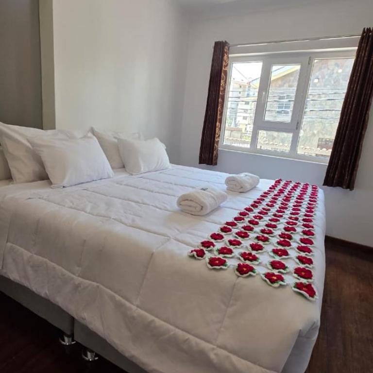 Cusco Inka Sky - Habitación con cama extragrande. - 2