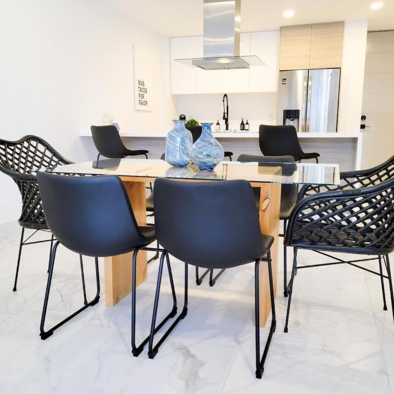 Endless Summer - Award Winning 2Bed 2Bath Condo - Heated Rooftop Pool with Ocean Views - Gym - 5min walk to Beach - Fiber Internet - Sleeps 6 - Apartamento - 22