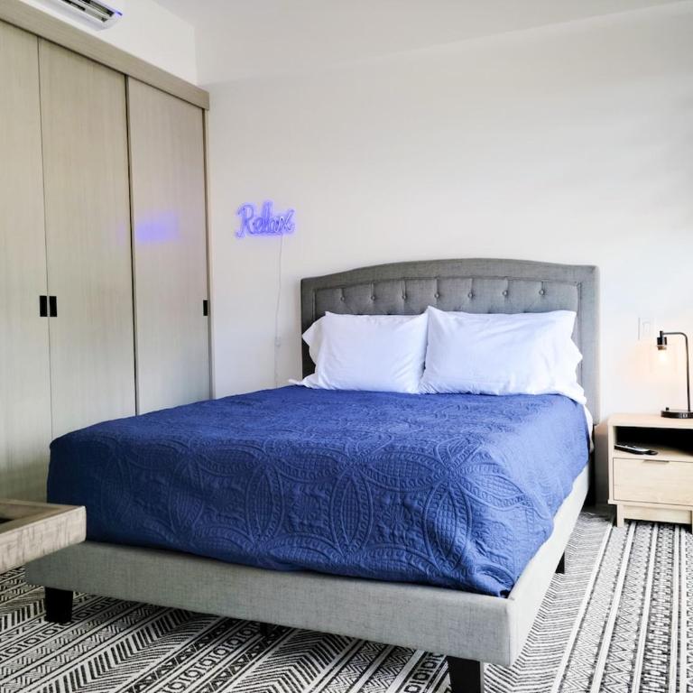 Endless Summer - Award Winning 2Bed 2Bath Condo - Heated Rooftop Pool with Ocean Views - Gym - 5min walk to Beach - Fiber Internet - Sleeps 6 - Apartamento - 30