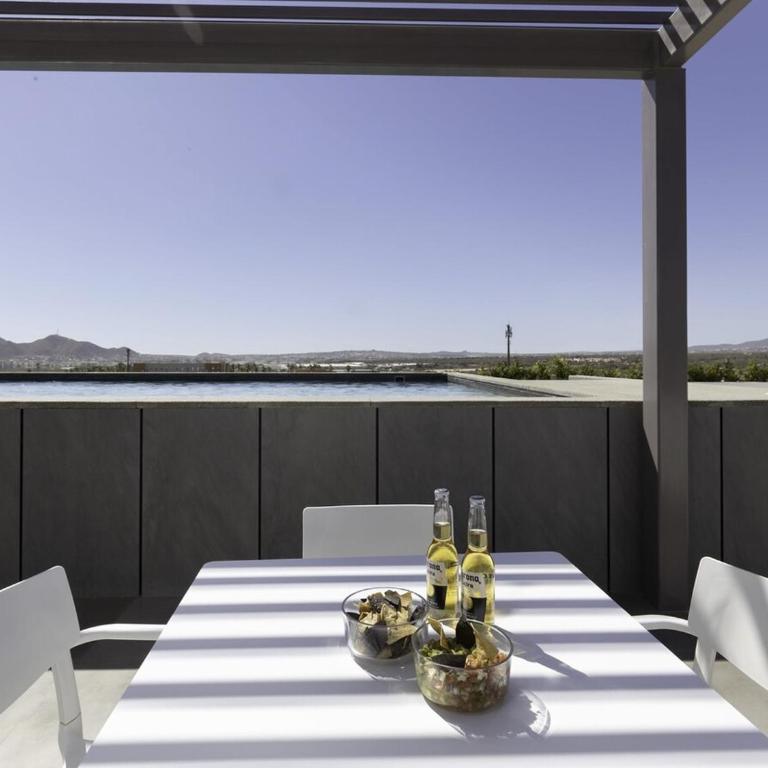 Endless Summer - Award Winning 2Bed 2Bath Condo - Heated Rooftop Pool with Ocean Views - Gym - 5min walk to Beach - Fiber Internet - Sleeps 6 - Apartamento - 43