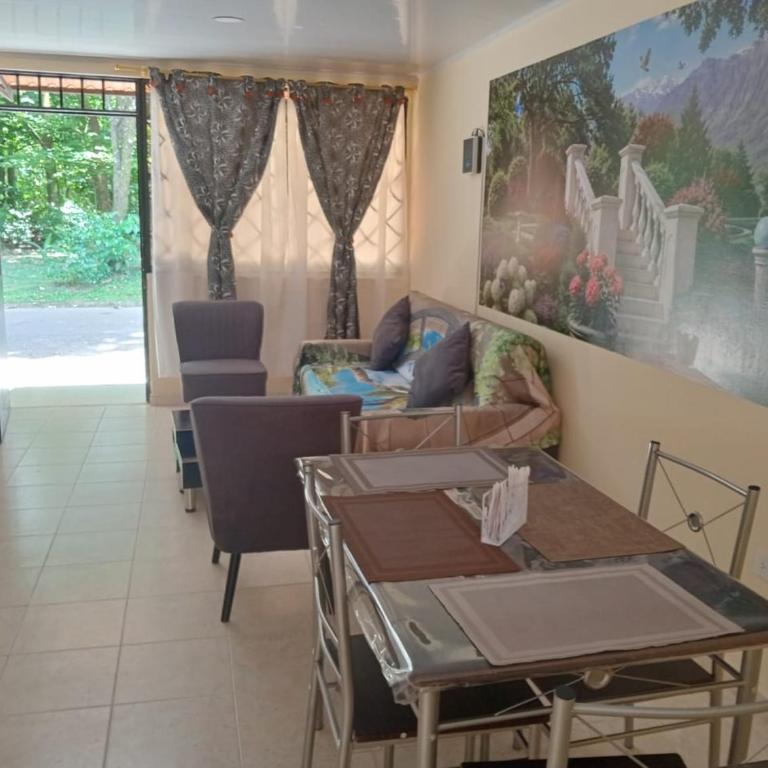 Casa de 3 habitaciones frente a la Naturaleza - Casa de 3 dormitorios - 2