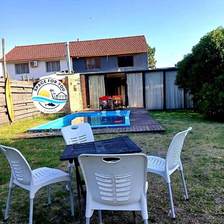 new Malvinas de lujo 22-54-538-033 - Three-Bedroom House - 5