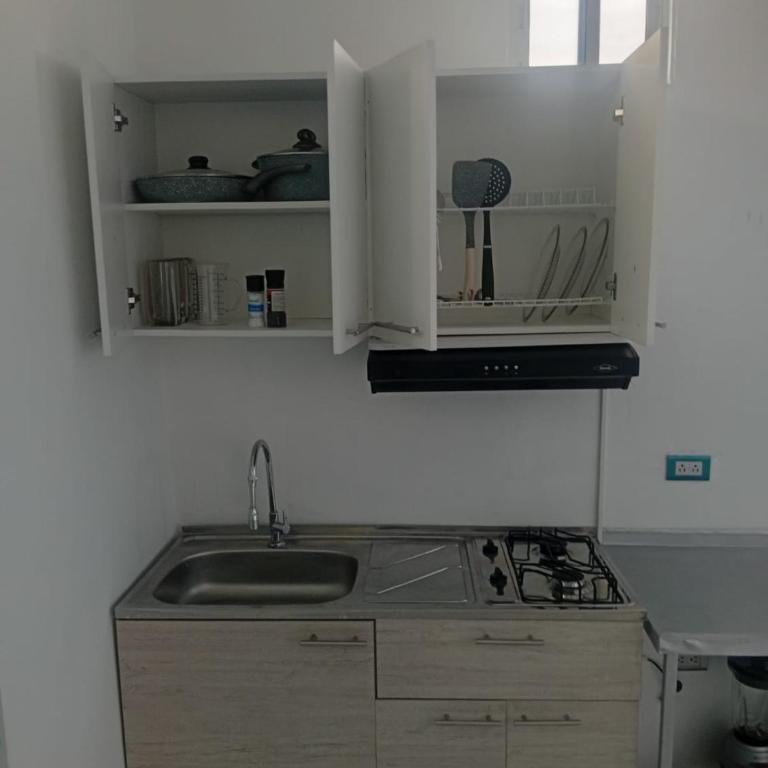 Apartasuite Moderno con Aire Acondicionado, WiFi 900MB y Acceso Autónomo - One-Bedroom Apartment - 7
