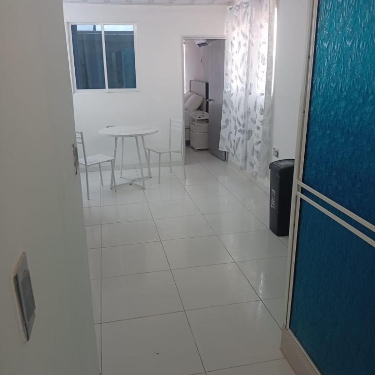 Apartasuite Moderno con Aire Acondicionado, WiFi 900MB y Acceso Autónomo - One-Bedroom Apartment - 8