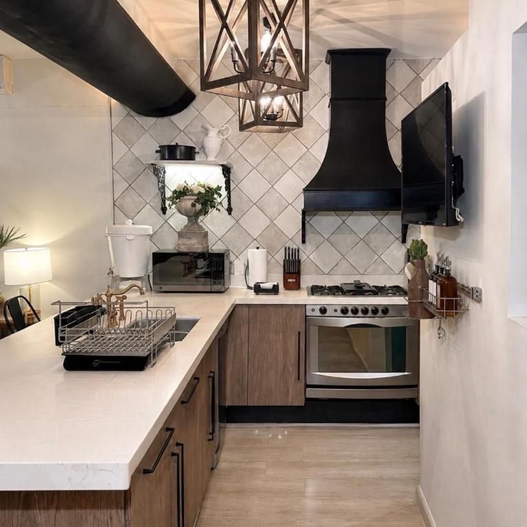 Condesa 2 Bd 2 Story apt with Private patio,Pool, Gym, security 24 7 and park view - Apartamento - 2 niveles - 23