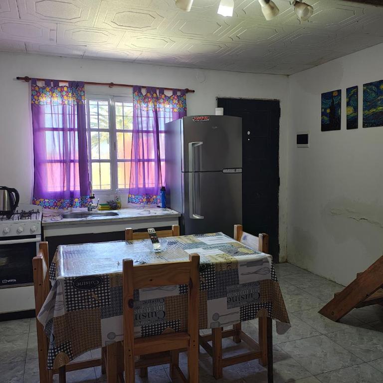 Hospedaje Magno Casa Completa Con Pileta Parrilla Frente A La Laguna Chascomus - Two-Bedroom House - 9