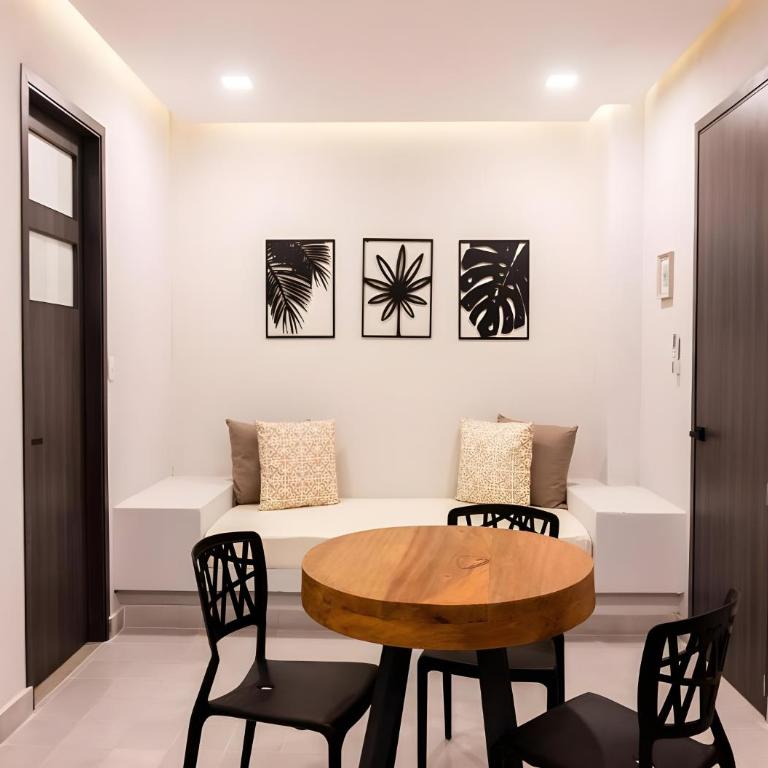 The Garden Suites - Deluxe Apartment - 3