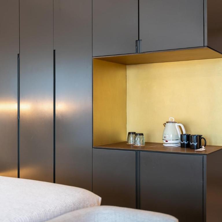 INNSiDE by Meliá Alicante Porta Maris - The Innside Premium Zimmer mit Hafenblick - 4