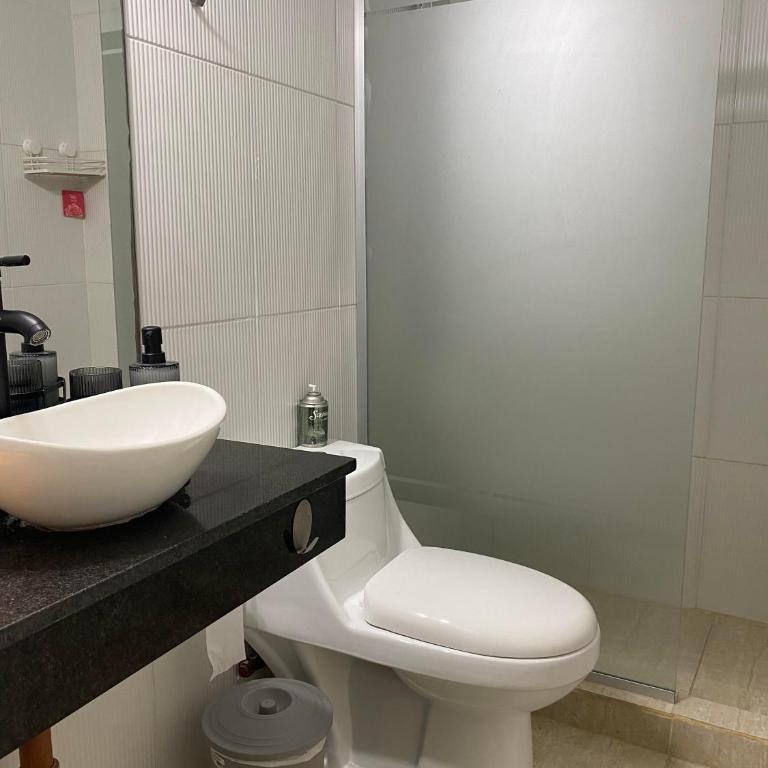 Karina Apartamentos - Two-Bedroom Deluxe Apartment with Balcony - 19
