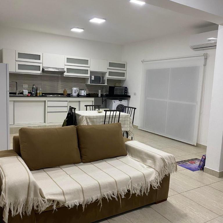 Karina Apartamentos - Two-Bedroom Deluxe Apartment with Balcony - 4