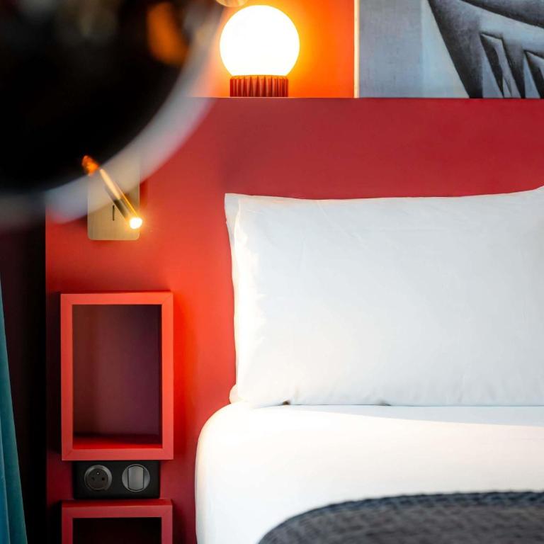Mercure Paris Tour Eiffel Pont Mirabeau - Chambre Double Privilège - 10