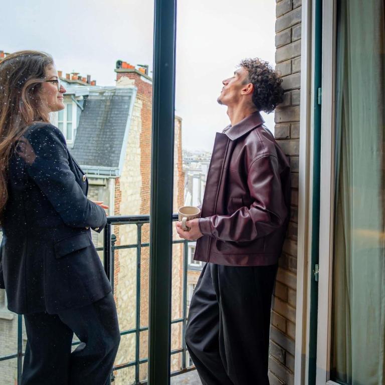Mercure Paris Tour Eiffel Pont Mirabeau - Deluxe Room with terrace - One Double Bed - 10