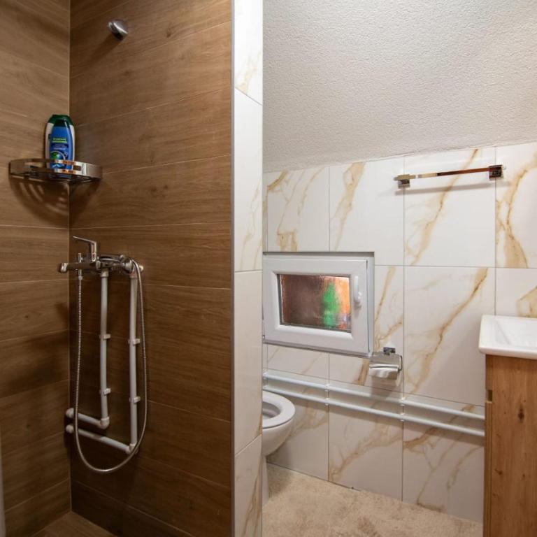 Nikolina apartments - Apartman sa 2 Spavaće Sobe i Balkonom - 3