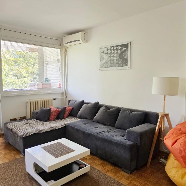 Modern and cozy place near the city center - Apartment mit Balkon - 1