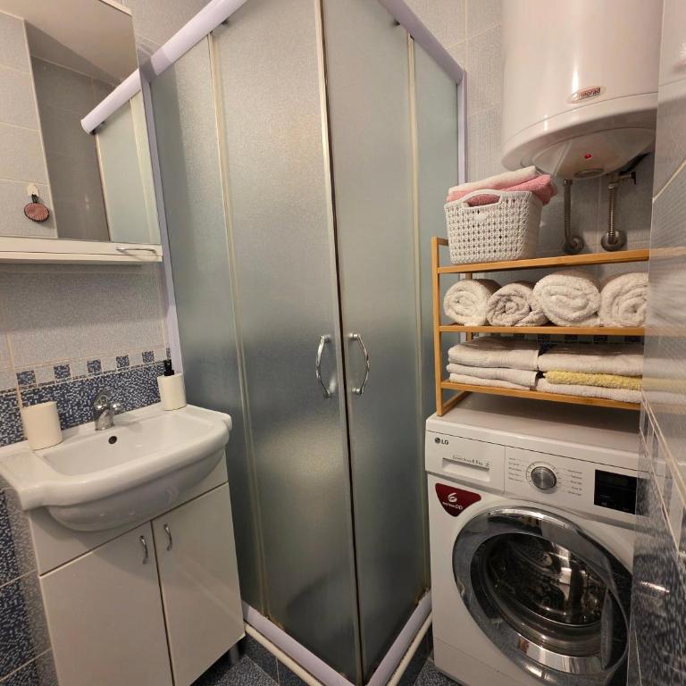 Modern and cozy place near the city center - Apartment mit Balkon - 16