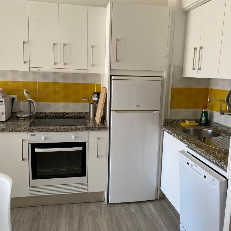 ¡Playa Torrecilla, a un paso del centro peatonal! - Apartamento - 8