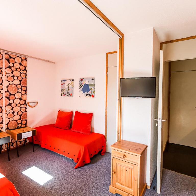 Studio divisible pour 3 pers, prox commerces et pistes, parking gratuit, balcon - FR-1-329-13 - Studio - 1