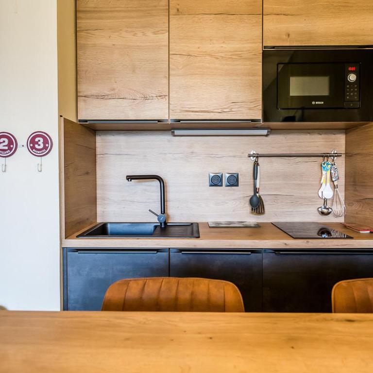 Confort moderne aux pieds des pistes, balcon, wifi, animaux admis - FR-1-329-102 - Apartment - 9