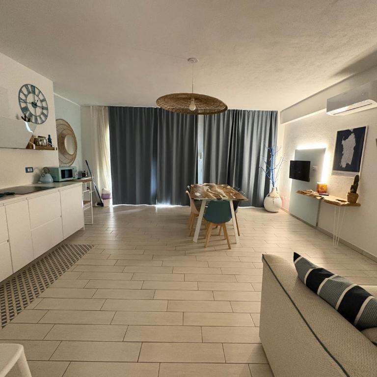Grechels - Two-Bedroom Apartment - 3