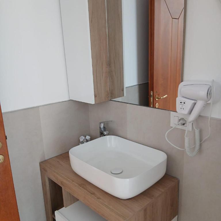 Lake Como Porta Centro - Appartamento con 2 Camere da Letto - 3
