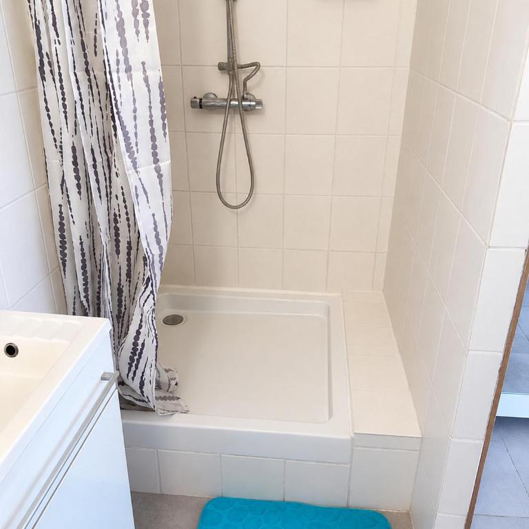 Studio cosy 22 m2 - Centre historique Agde - WiFi et linge - Appartement 1 Chambre - 7