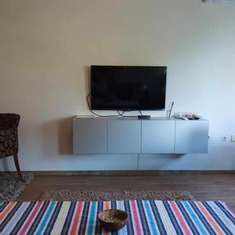 Modern 1-bedroom condo with free parking & fast WiFi - Apartman sa 1 Spavaćom Sobom - 3
