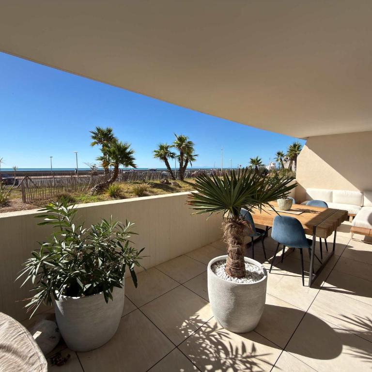 Superbe appartement en bord de mer avec jacuzzi et vue imprenable a Valras Plage - Appartement - 11