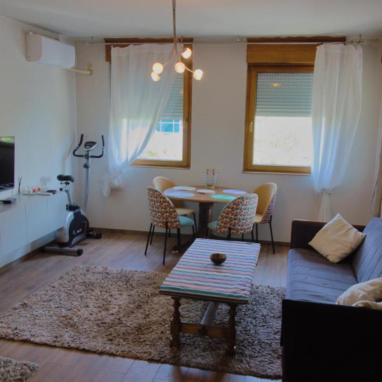 Modern 1-bedroom condo with free parking & fast WiFi - Apartman sa 1 Spavaćom Sobom - 8
