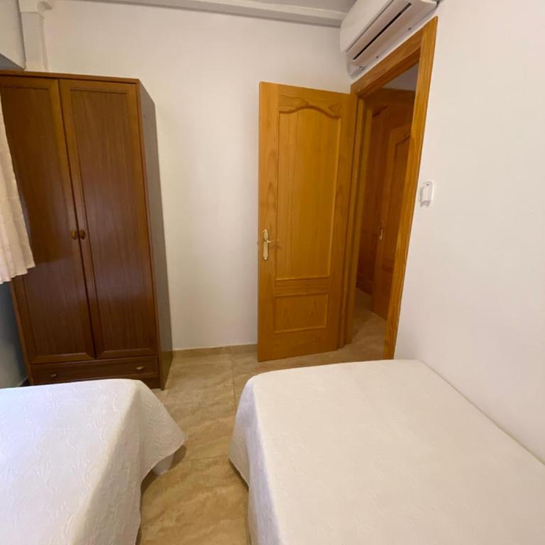APARTAMENTO CON PISCINA en el centro - Apartamento de 2 dormitorios - 19