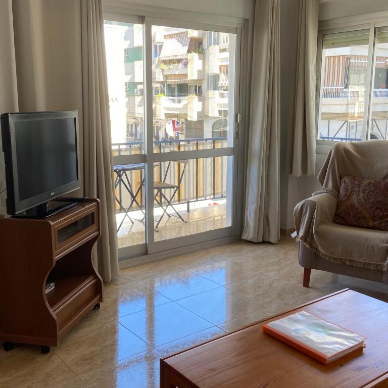 APARTAMENTO CON PISCINA en el centro - Apartamento de 2 dormitorios - 3