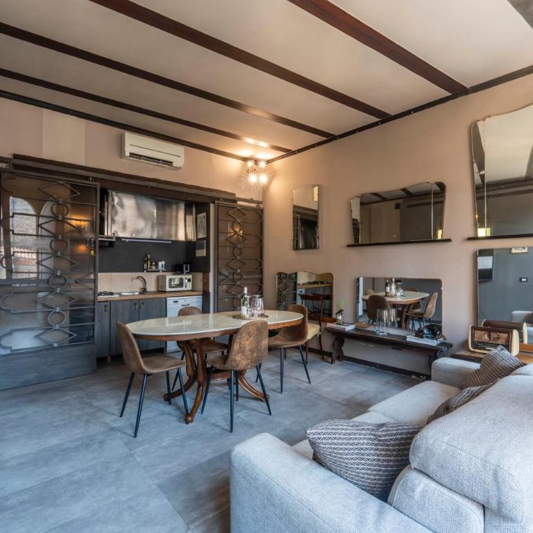 Magnificent View Apartment - Two-Bedroom Apartment - 3