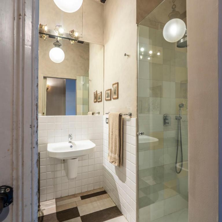 Magnificent View Apartment - Two-Bedroom Apartment - 10
