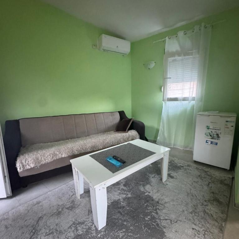 Apartman E M - Appartement 1 Chambre - 11