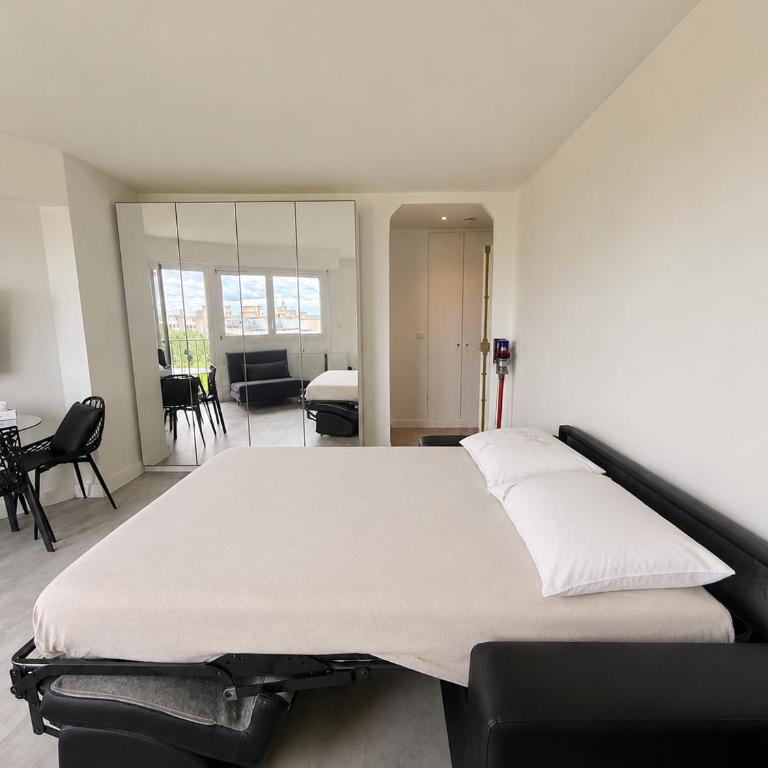 Apartment HOME in Paris with View, 15min to center - Appartement - Vue sur Ville - 13