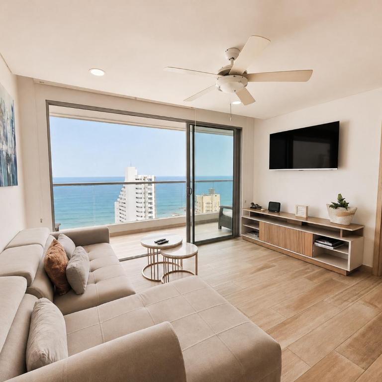 20th Floor Ocean View with Pool and near Walled City - Two-Bedroom Apartment - 1