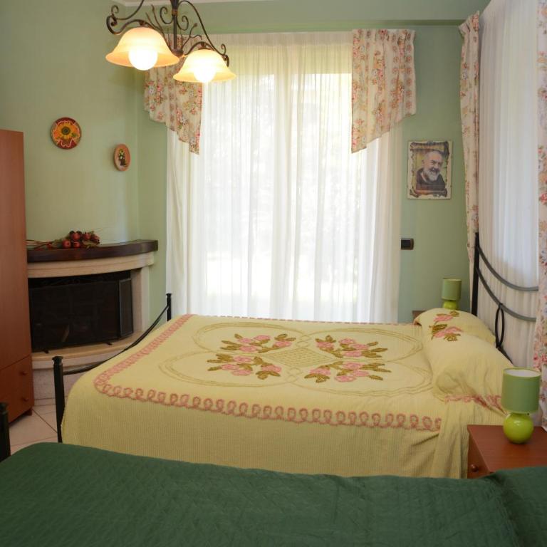 B&B Villa San Leonardo - Camera Familiare con Vista Giardino - 7