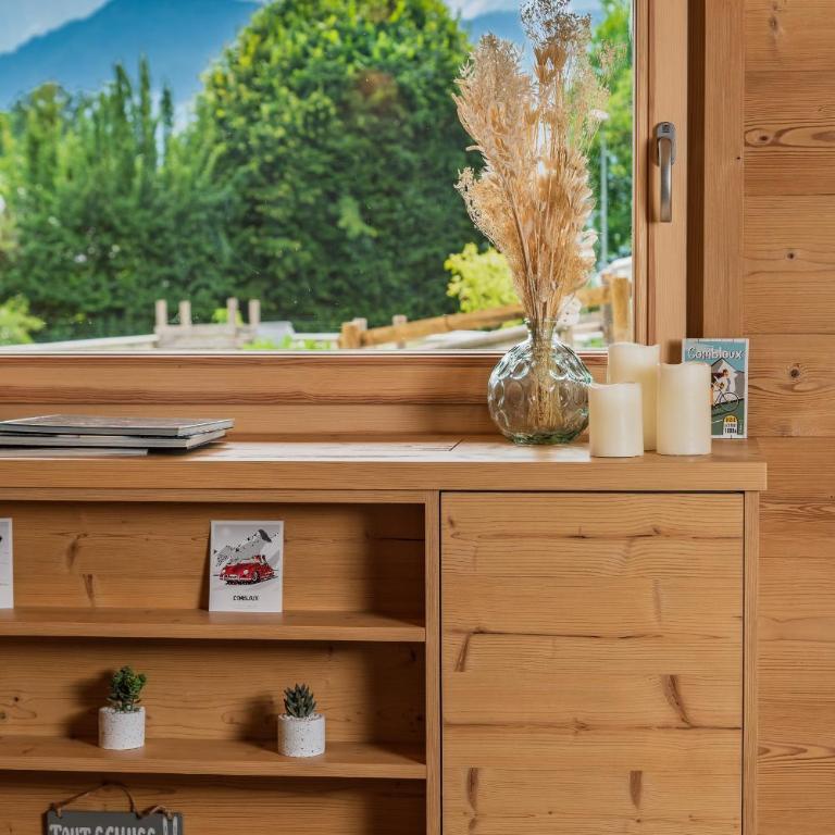 Chalet Cerisier - Two-Bedroom Chalet - 3