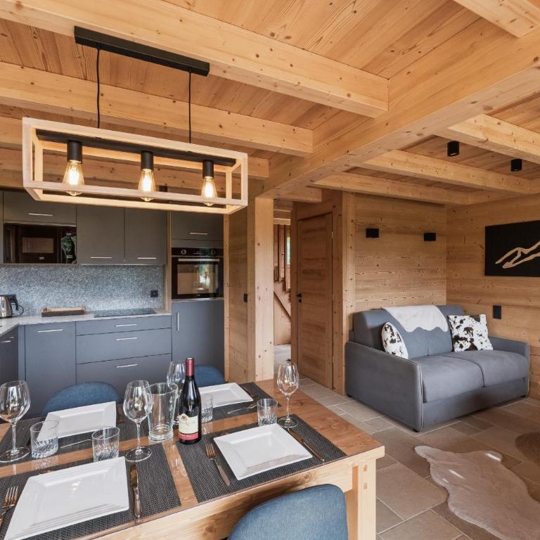 Chalet Cerisier - Two-Bedroom Chalet - 10